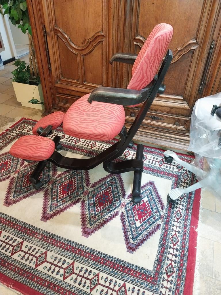 Rybo varius. Ergonomisch kniestoel., Ophalen, Ergonomisch, Zo goed als nieuw