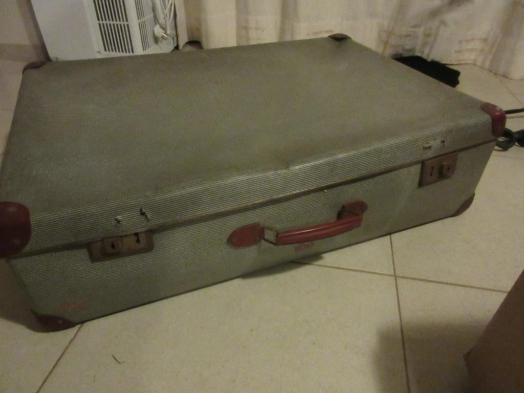 Très ancienne valise des couvertures ULTRA THERMO Vintage, Enlèvement, Clé