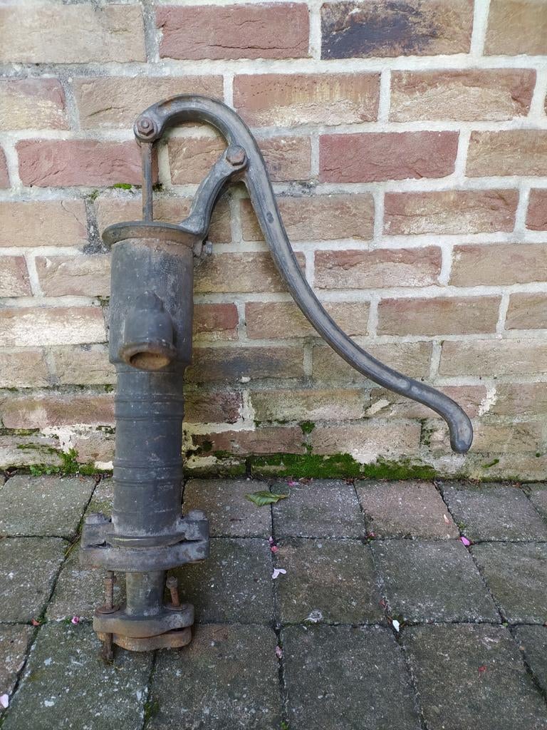 Ancienne pompe décoration, Jardin & Terrasse, Enlèvement, Comme neuf