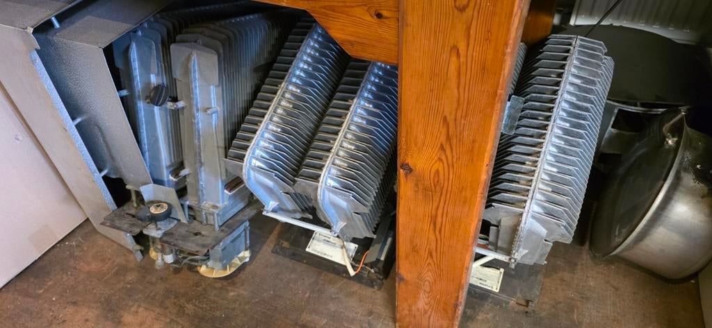 Truma boilers, E-kachels ,S-kachels en Combi's met bediening, Caravans en Kamperen, Mobilhome-accessoires, Zo goed als nieuw, Ophalen