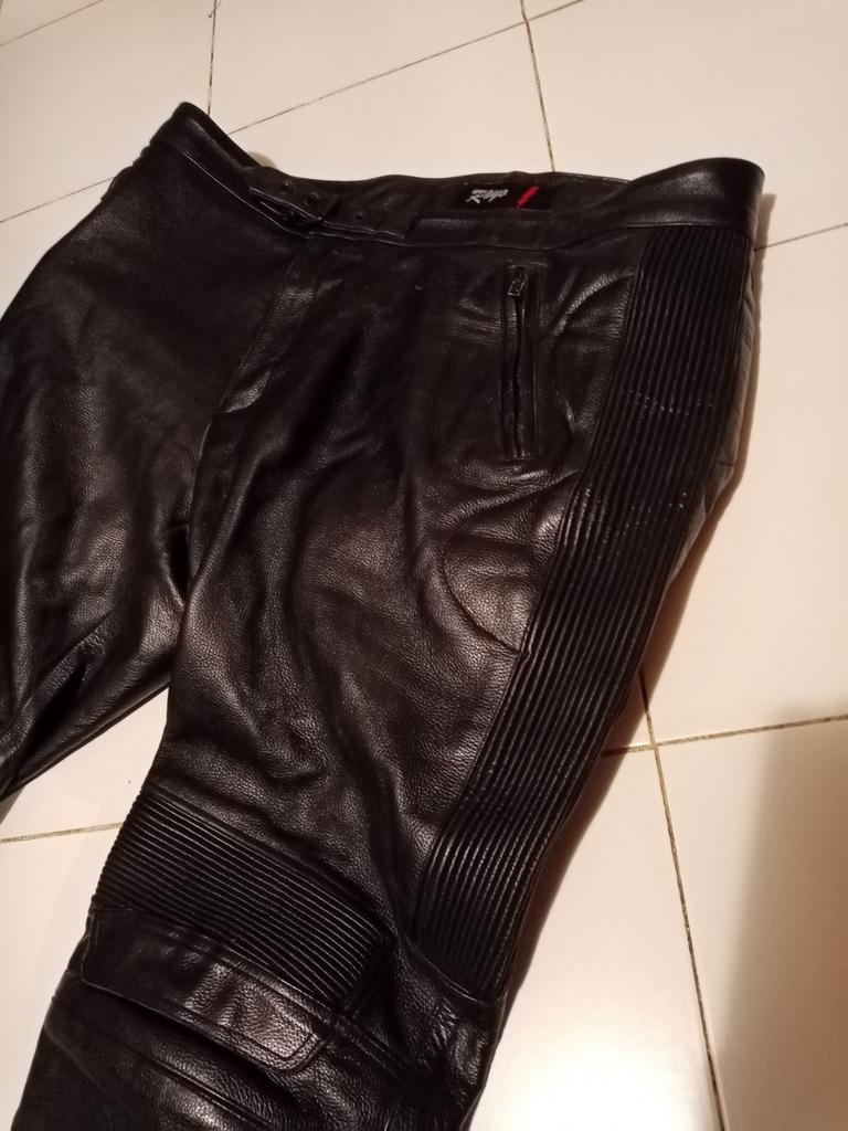Pantalon de moto en cuir pour homme... Taille 40, Enlèvement ou Envoi, Seconde main, Hommes, Pantalon | cuir