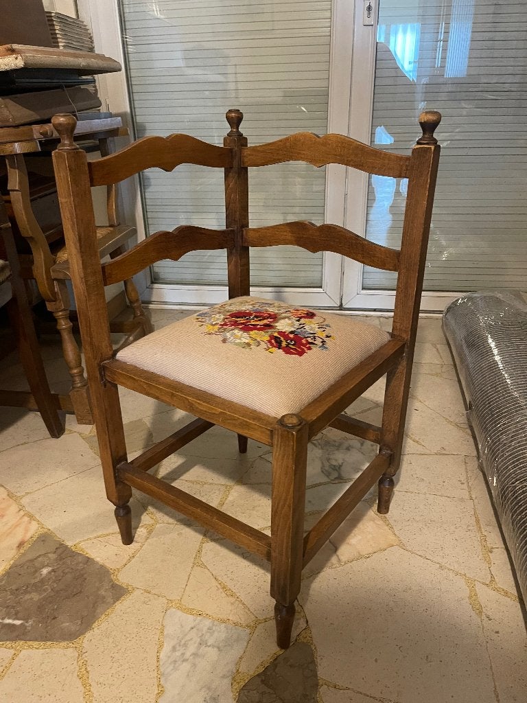 Antieke hoekstoel met handgemaakt wandtapijt, Ophalen