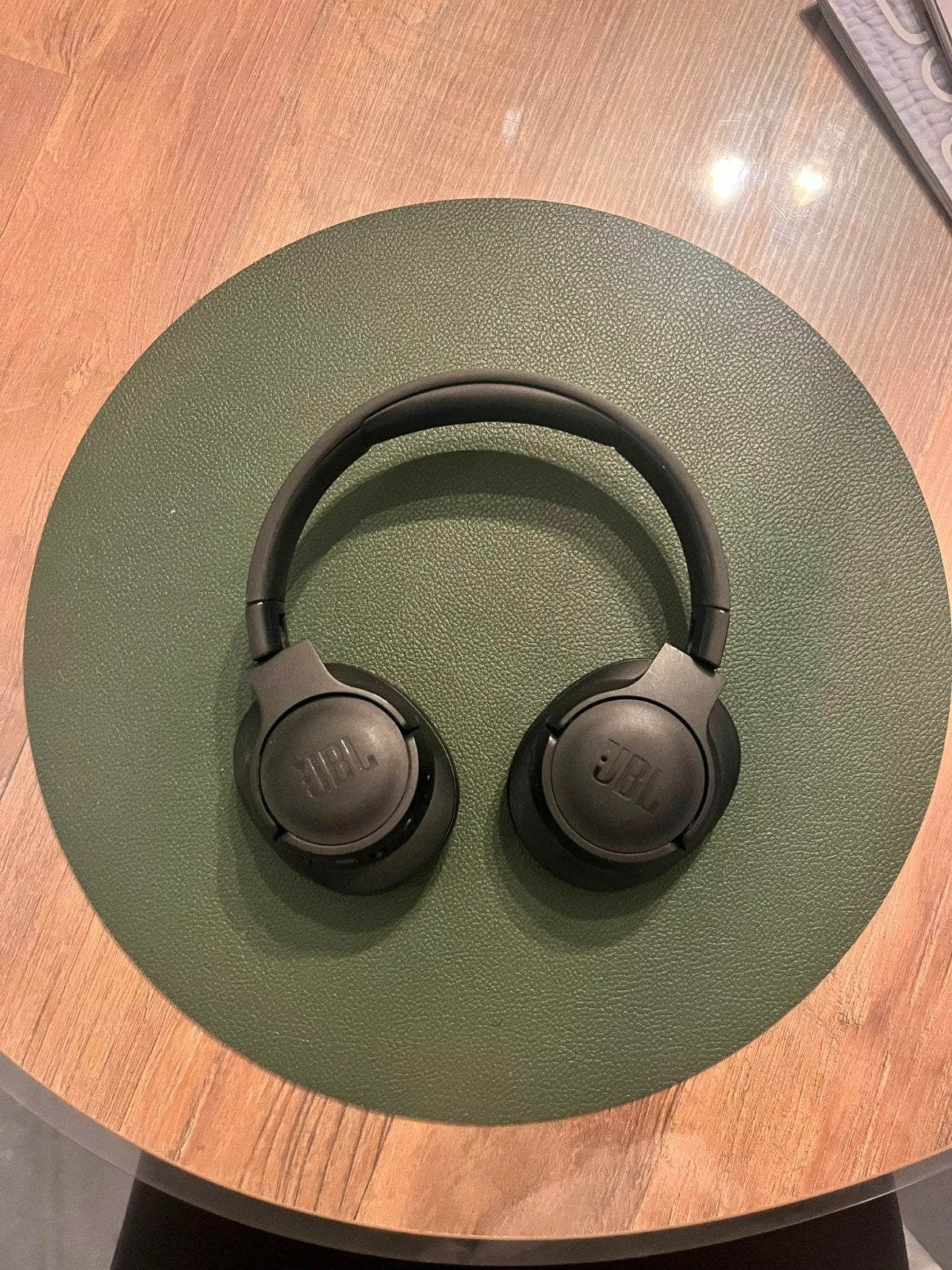 JBL tune 710BT draadloze hoofdtelefoon, Audio, Tv en Foto, Ophalen, JBL