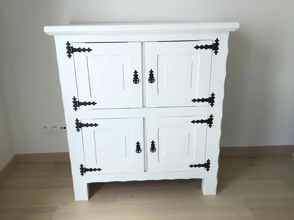 Kast Franse Eik,wit geverfd., Huis en Inrichting, Ophalen, 100 tot 150 cm, 50 tot 100 cm, Zo goed als nieuw