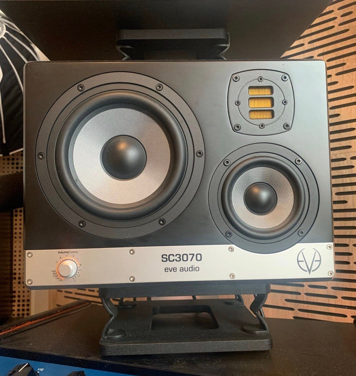 Eve Audio SC3070 3 way pro studio monitors, Audio, Tv en Foto, Luidsprekerboxen, Ophalen, Zo goed als nieuw