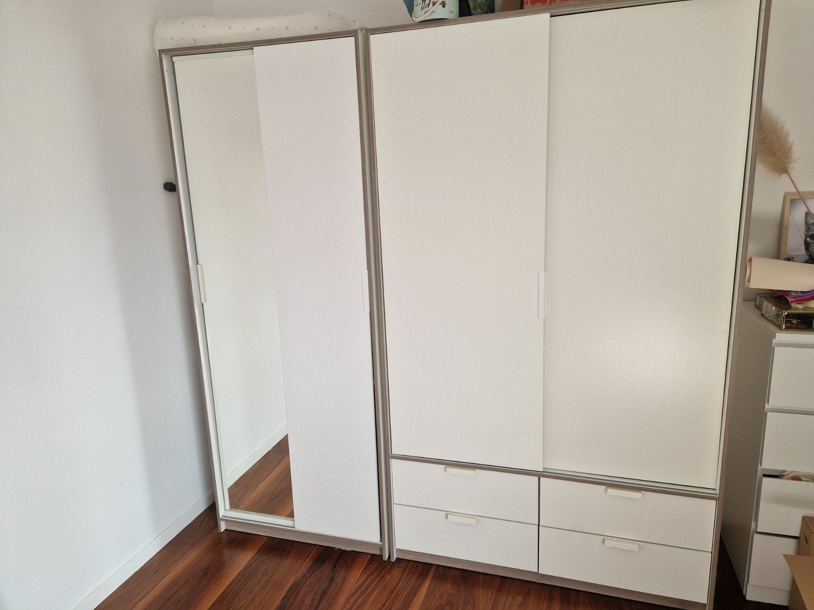 kledingkast IKEA Trysil, Ophalen