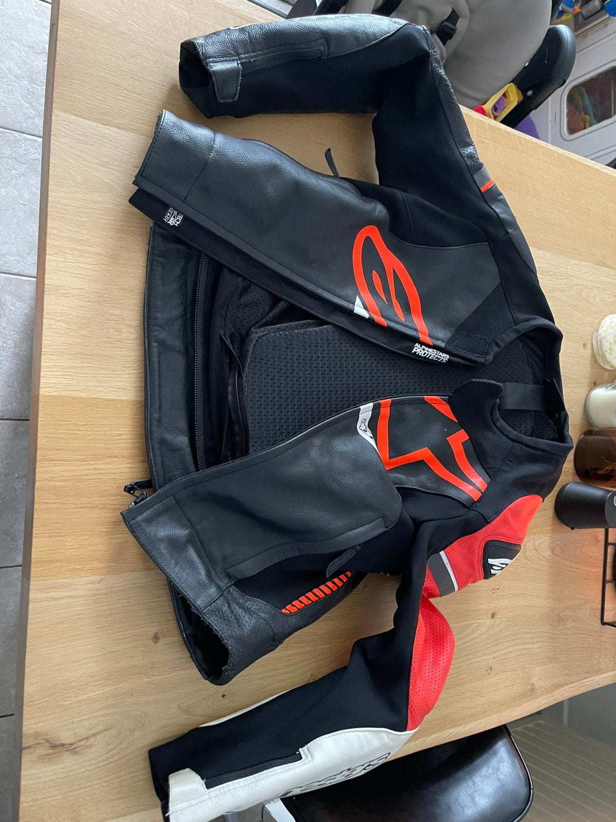 Alpinestars GP Force Phantom 2delig lederen motorpak Maat 50, Motoren, Kleding | Motorkleding, Ophalen of Verzenden