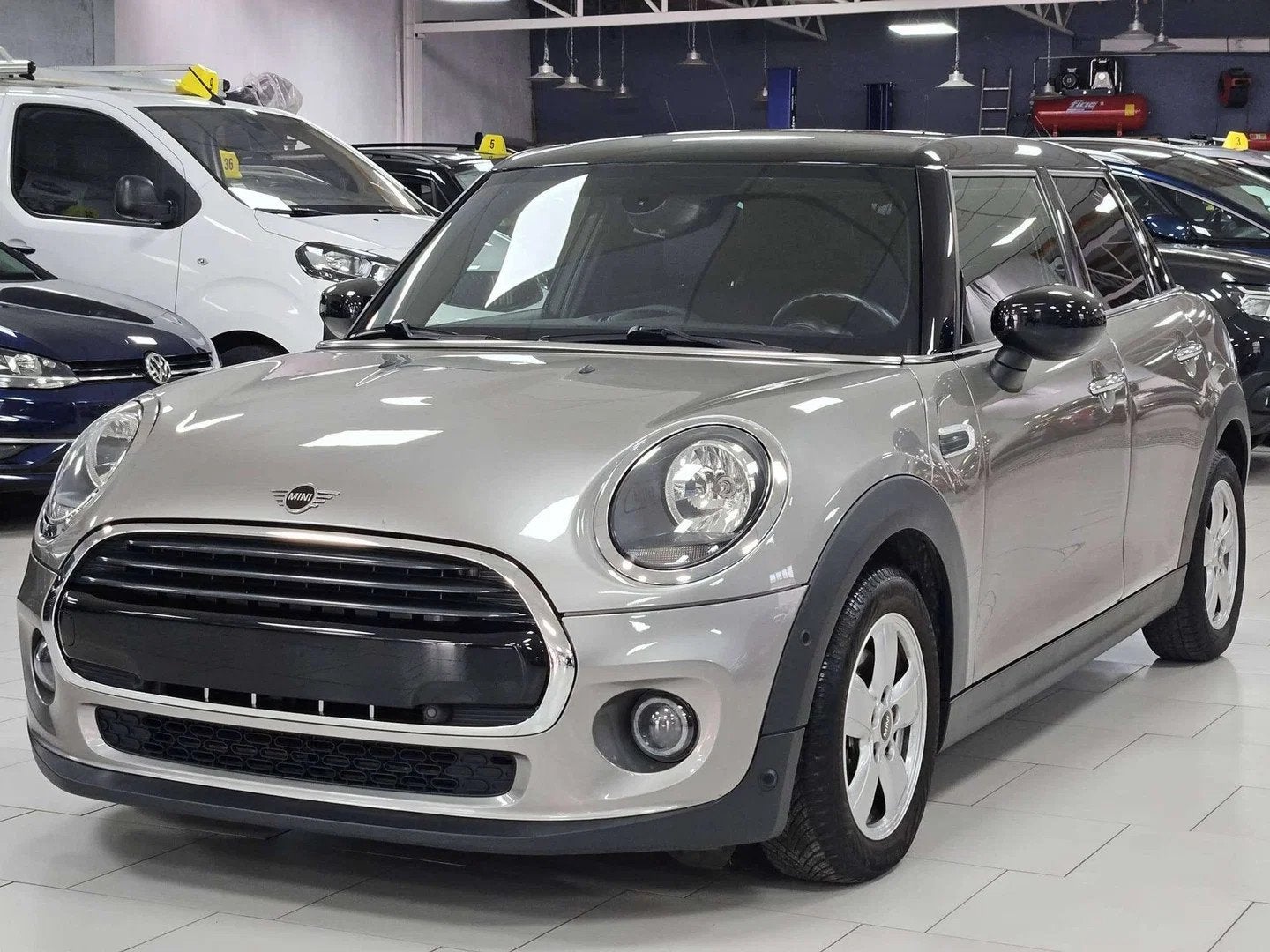 MINI Cooper 1.5i Boîte Automatique Sensors Cruise Gps Bluet, Gebruikt, 136 pk, Bedrijf, 5 deurs