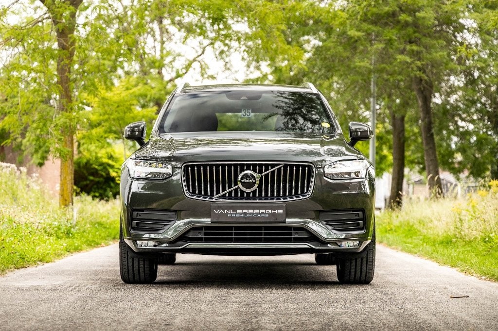 Volvo XC90 B5 4WD Momentum PRO * Camera * Trekhaak * BTW, Euro 6, 4 cilinders, 1969 cc, Leder