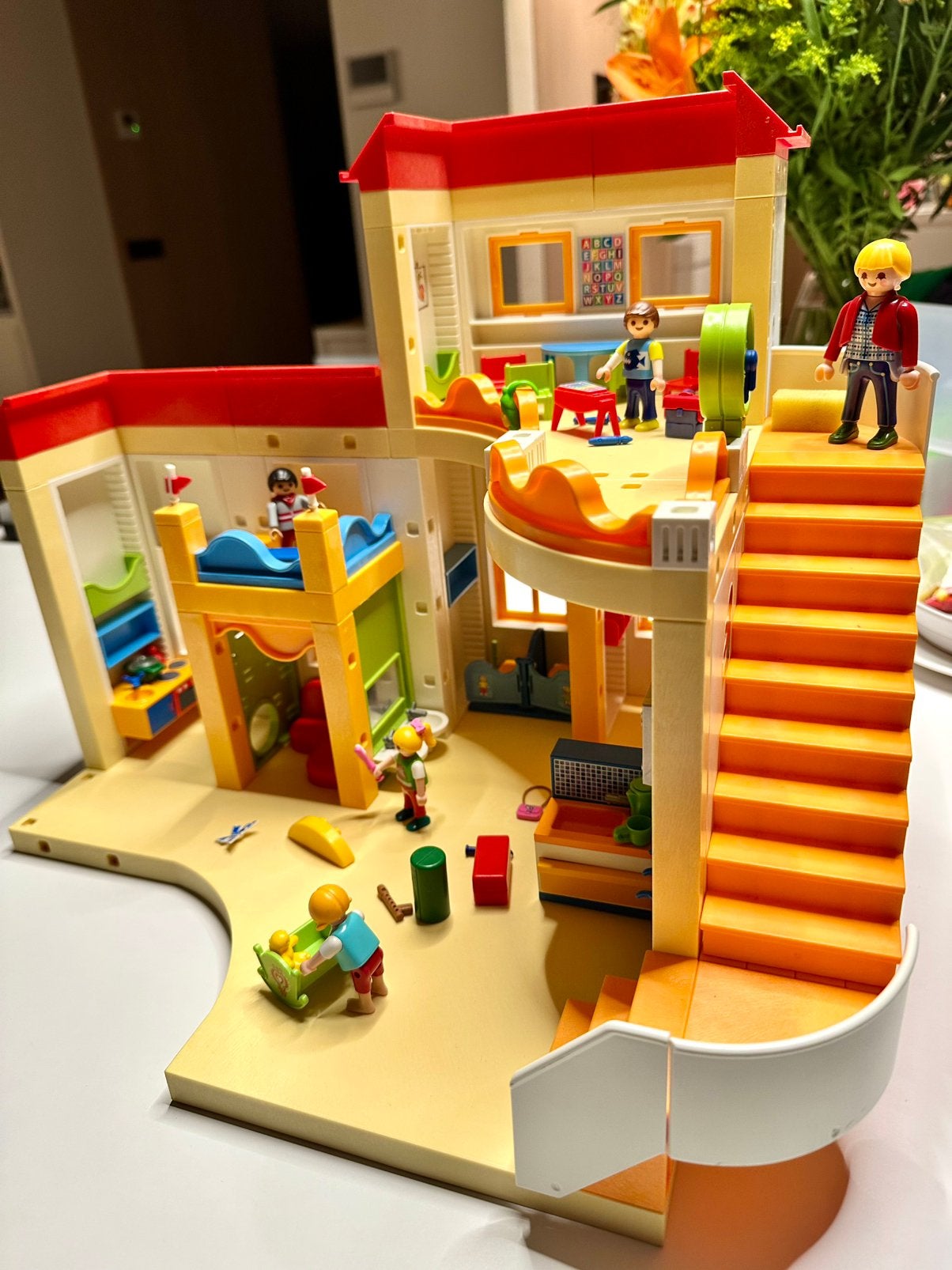 Playmobil kinderdagverblijf / school 5567, Enlèvement ou Envoi, Bâtiment, Kit complet, Utilisé