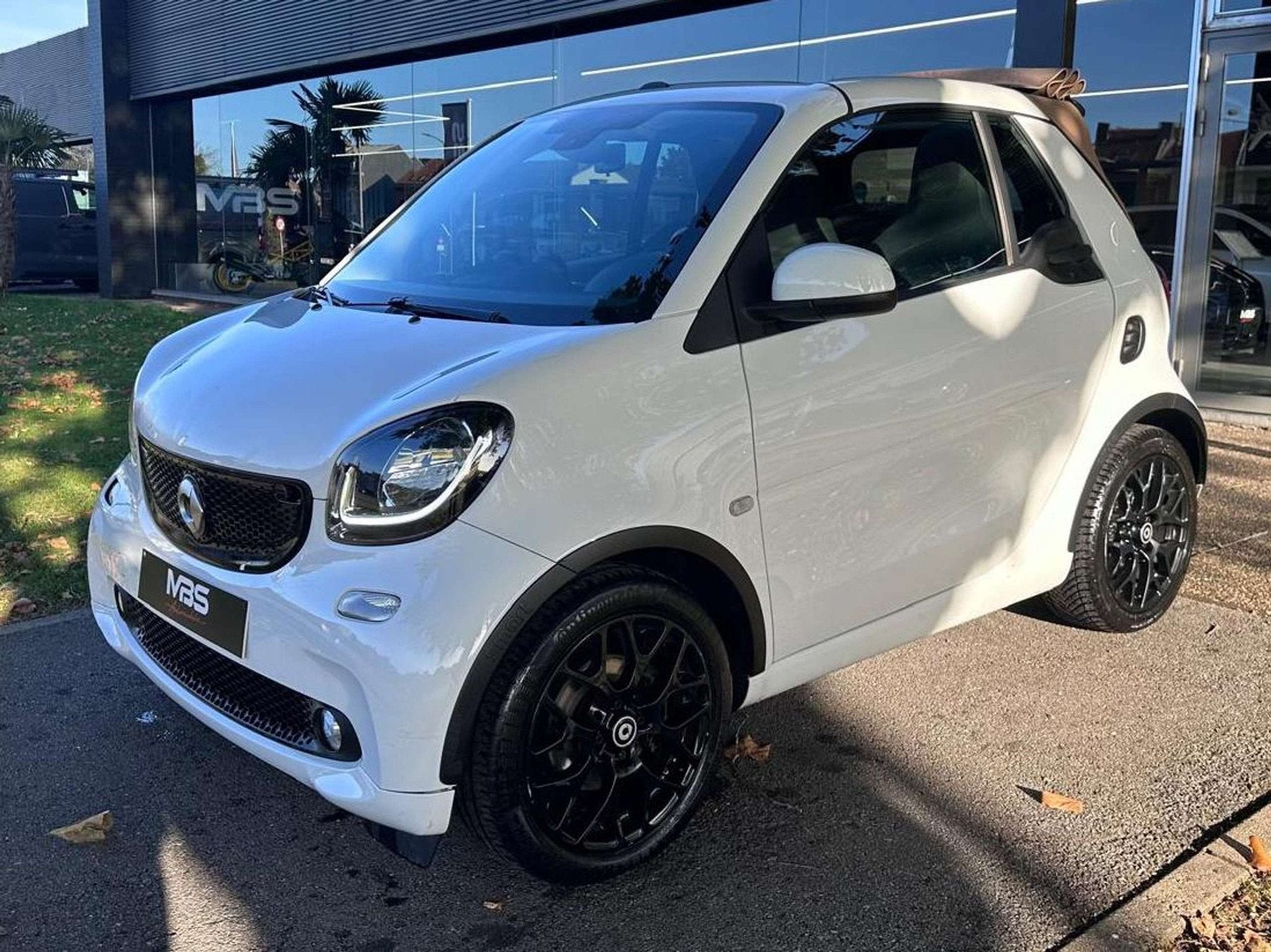 Smart Fortwo * Cabrio 0.9 Turbo* AUTO* CAMERA* GARANTIE 12 M, Autos, Achat, Euro 6, Entreprise, Noir