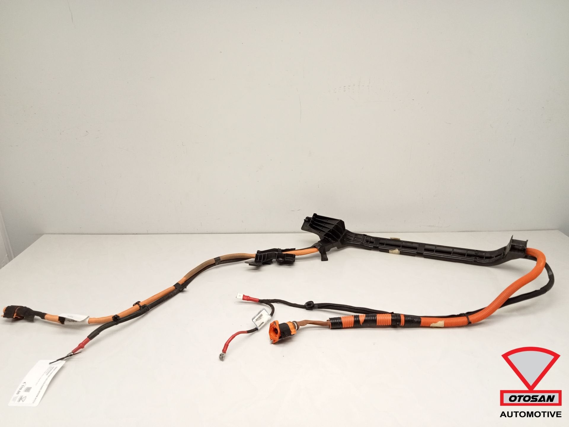 Faisceau de c bles de batterie Smart Fortwo 453 EQ A45382080, Mercedes-Benz AG, Utilisé, Mercedesstrasse 120
70372  Stuttgart, DE