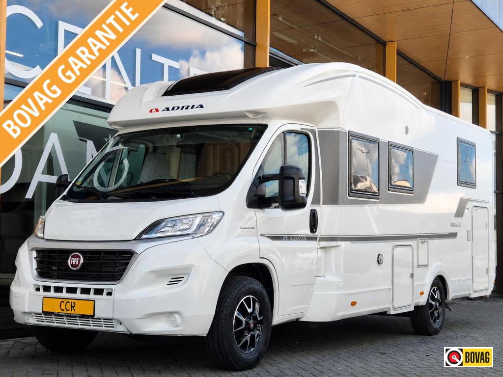 Adria Matrix 650 DL Face to face, Caravans en Kamperen, Mobilhomes, Bedrijf, Adria, 7 tot 8 meter, Diesel, Handgeschakeld, 7 tot 8 meter