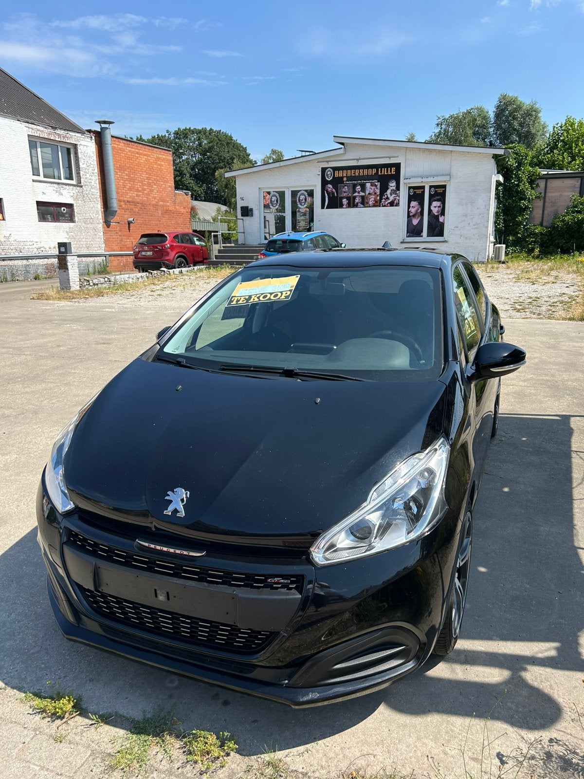 peugeot 208 1.2benzin 2016 bj  Gekeurd voorverkoop, Bluetooth, Euro 5, Zwart, Bedrijf