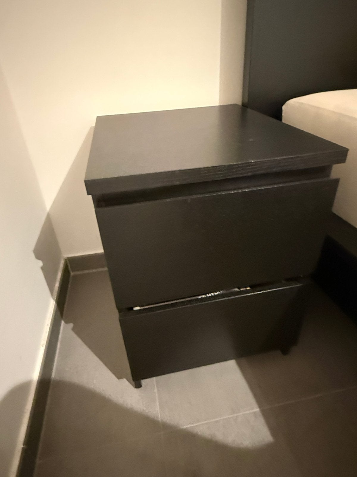 Lot 2 Tables de chevet IKEA MALM noir brun, Enlèvement, Utilisé