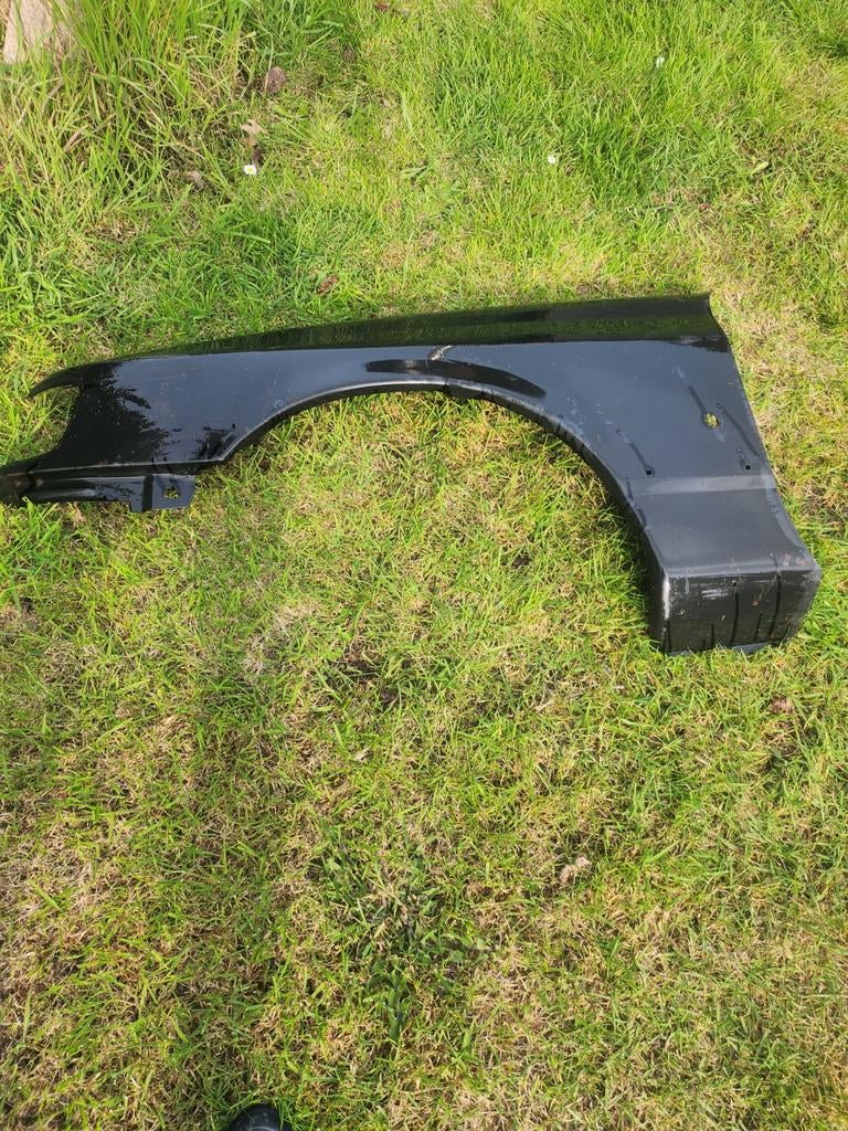 Nieuwe linker voorvleugel voor ford Sierra, nooit gebruikt., Ophalen, Voor, Ford