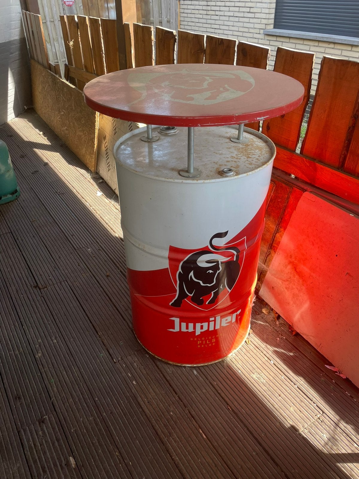 Futs table jupiler, Enlèvement, Utilisé