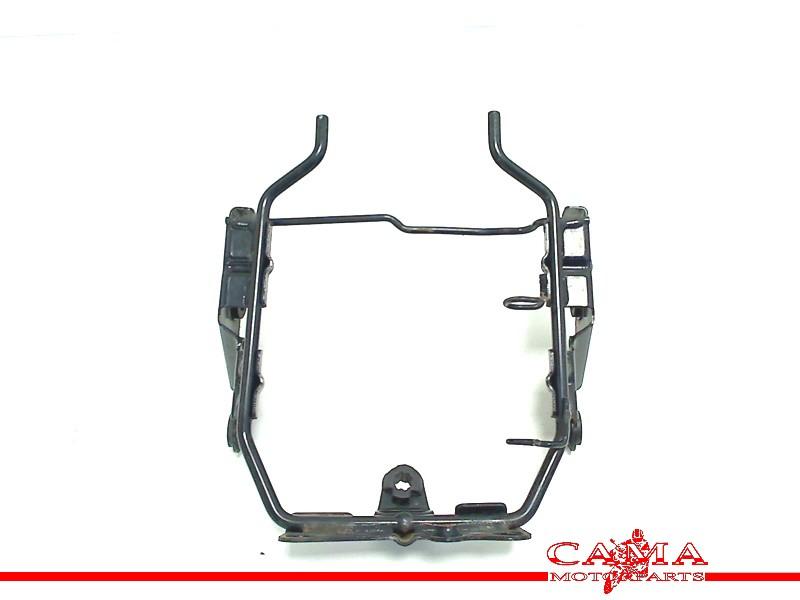 CARENAGE SUPPORT (UPPER) Suzuki GSR 600 2006-2010 (GSR600), Motos, Dhr. S. di Majo, Utilisé, Info@cama-motorparts.nl, P.J. Troelstraweg 8 8
3144 CX  MAASSLUIS, NL
