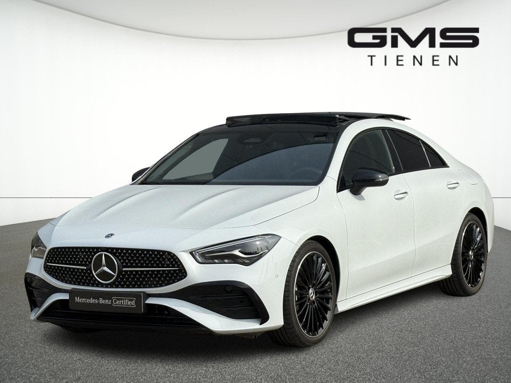 Mercedes-Benz CLA CLA 180 AMG Line, Auto's, Stof, Euro 6, 4 cilinders, 136 pk