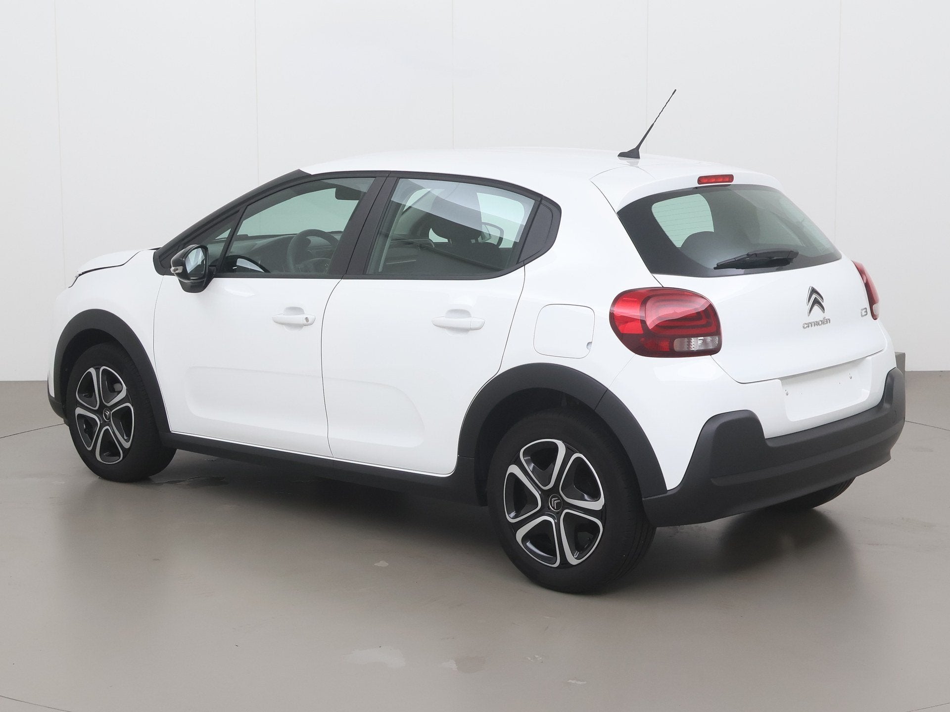 Citroen C3 puretech feel 83, Auto's, Citroën, Wit, Bedrijf, Handgeschakeld, 5 deurs
