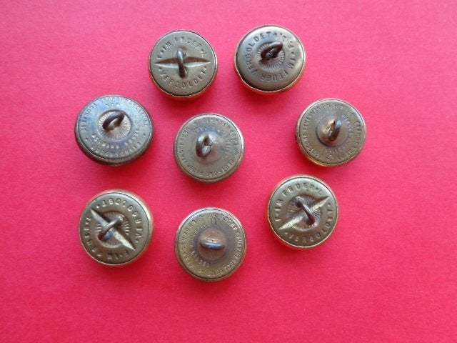 Kriegsmarine knopen uit WO2 , met diameter 20 mm, Verzamelen, Ophalen of Verzenden, Marine, Overige typen