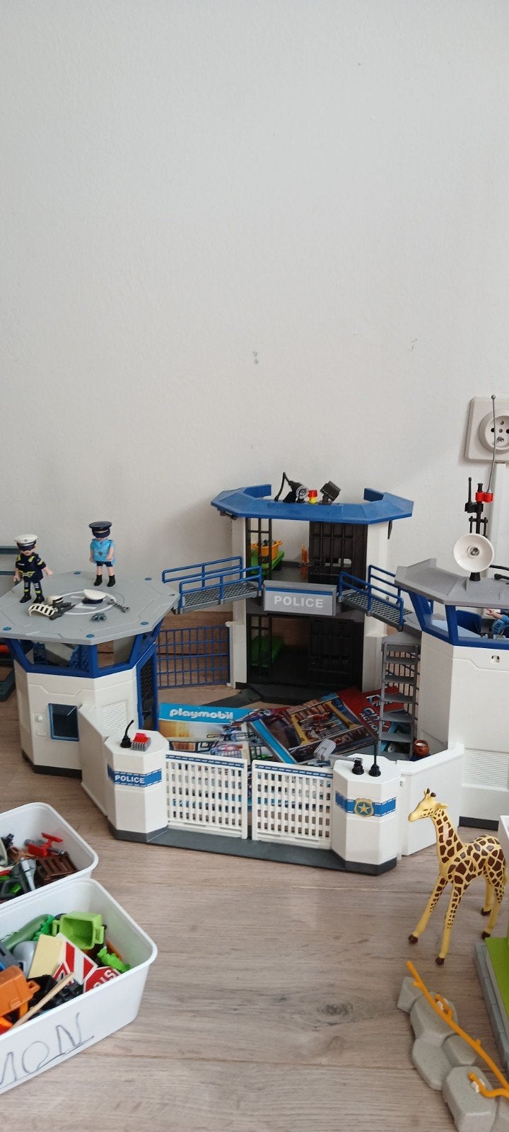 Playmobil opruimactie, Ophalen