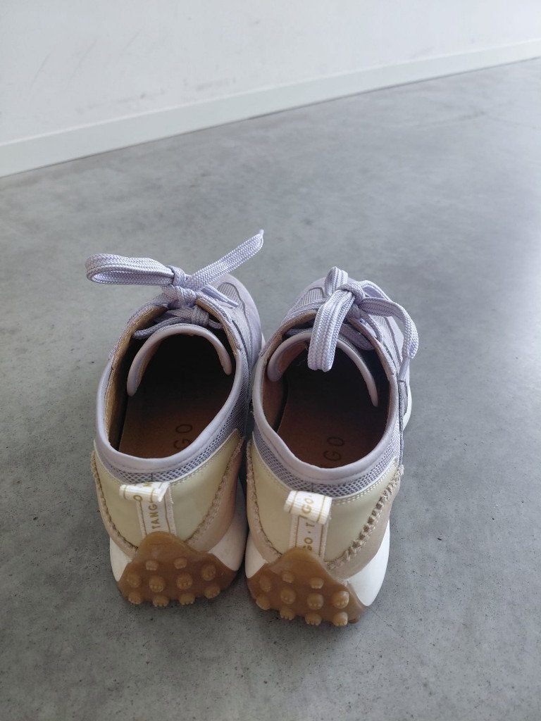 Sneakers Tango, Kleding | Dames, Ophalen, Beige, Zo goed als nieuw, Sneakers