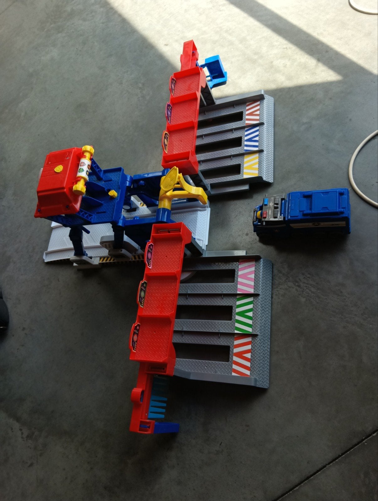 Paw patrol garage groot, Ophalen