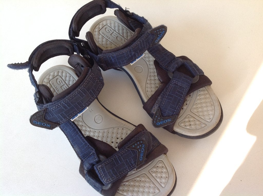 schoenen "Geox" water friendly donkerblauw maat 35, Kinderen en Baby's, Jongen of Meisje, Schoenen, Ophalen of Verzenden, Zo goed als nieuw