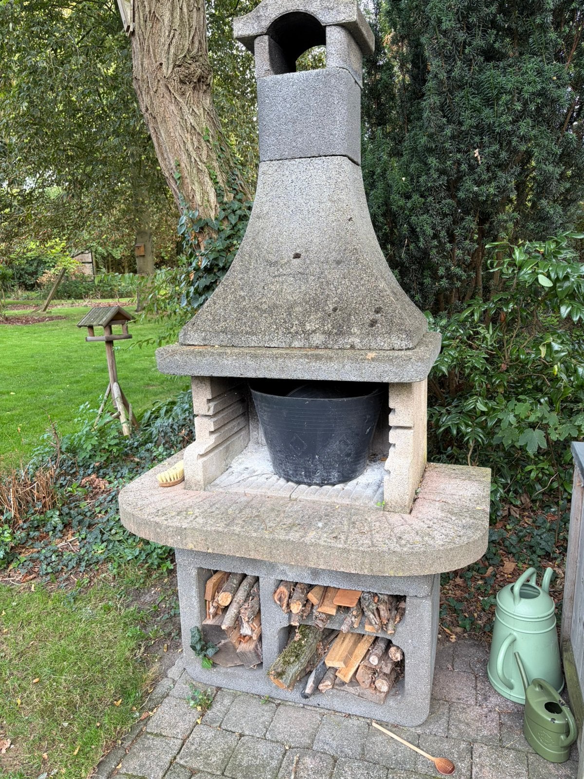 Stenen Barbeque, Jardin & Terrasse, Barbecues au charbon de bois, Enlèvement, Utilisé, Avec accessoires