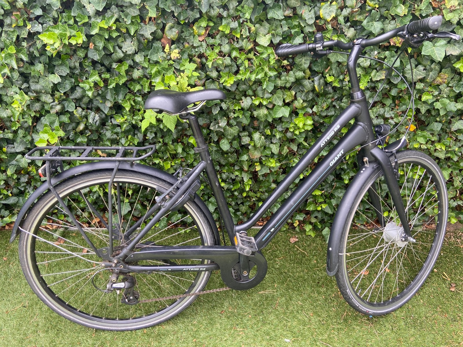 Géant du vélo pour femmes, Enlèvement, Utilisé, Frein sur jante, Giant