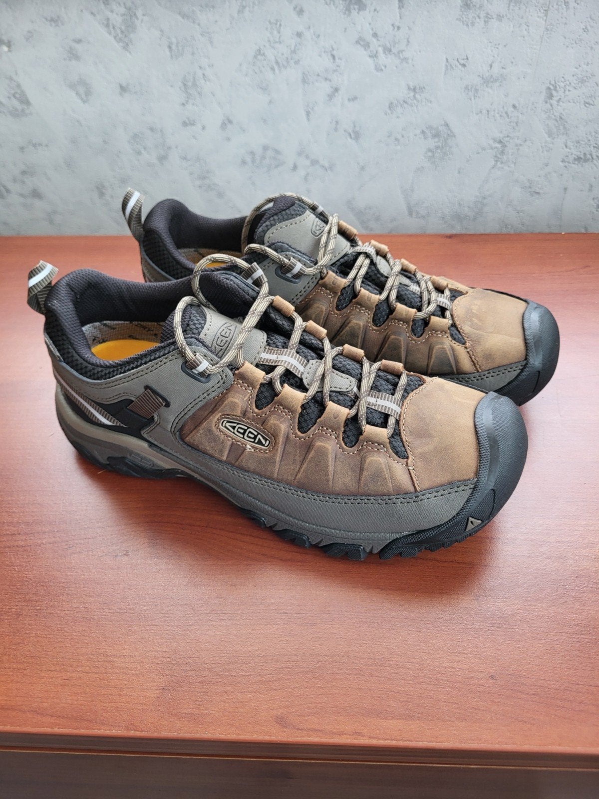 Chaussures de randonnée KEEN TARGHEE III WP, Enlèvement