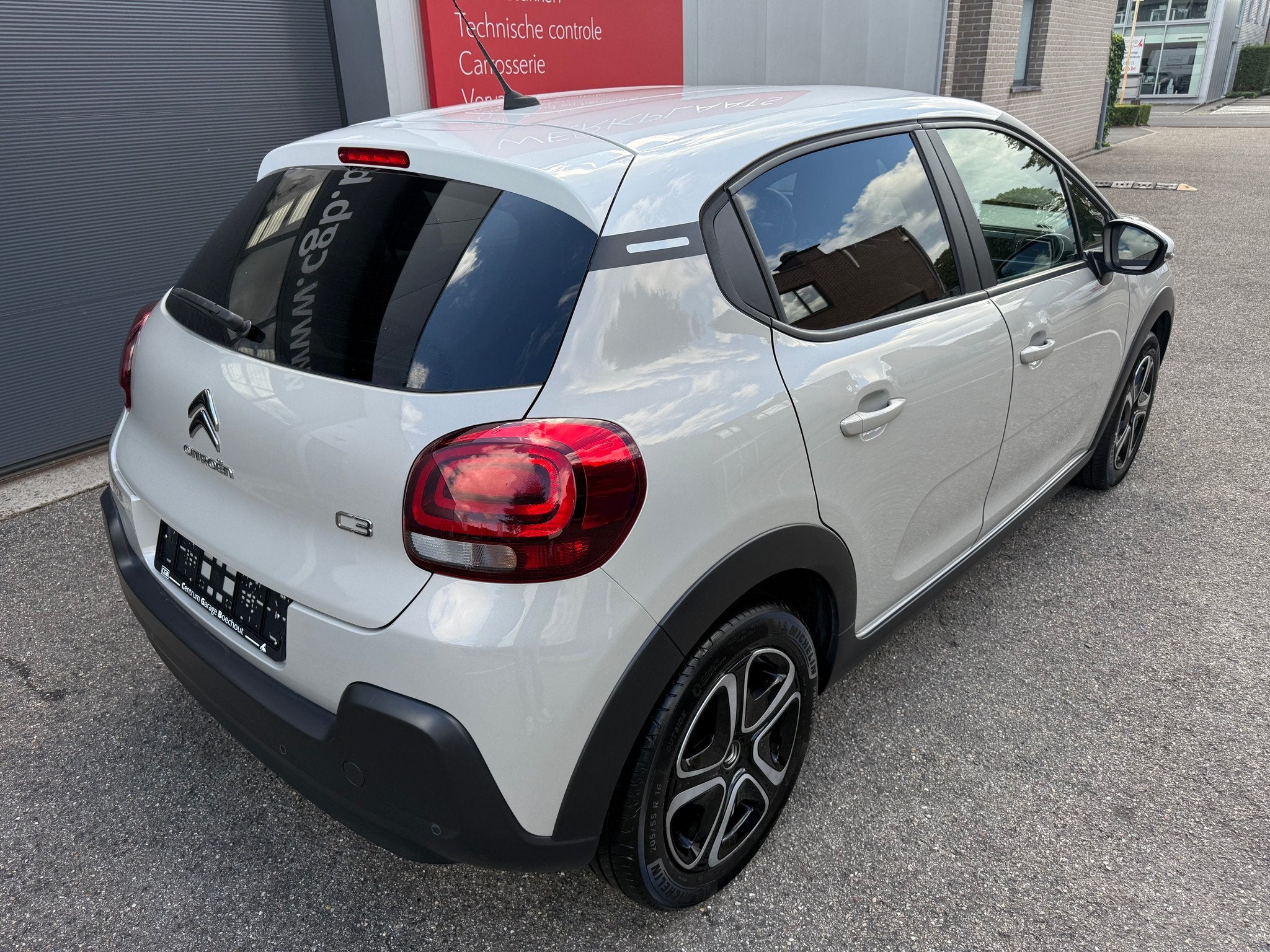 Citroën C3 12PureTech 83pk FEEL bicolor, Autos, Achat, Euro 6, Beige, 5 portes