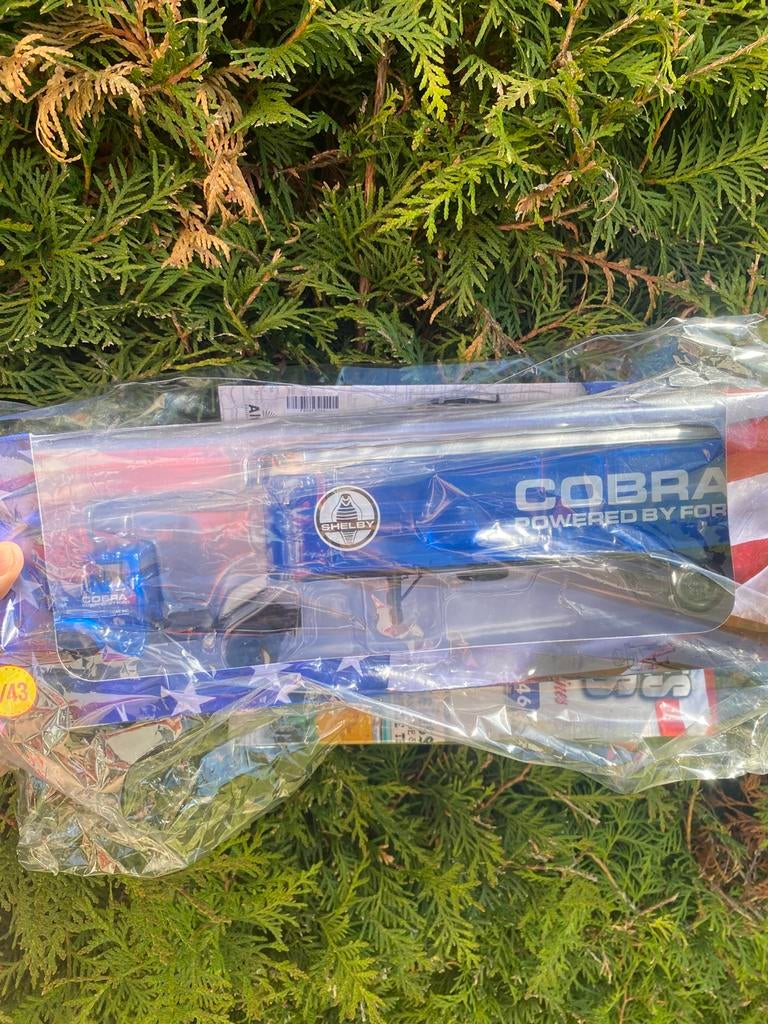 1:43 Ford Cobra Shelby Amerikaanse vrachtwagen, Ophalen of Verzenden, Zo goed als nieuw