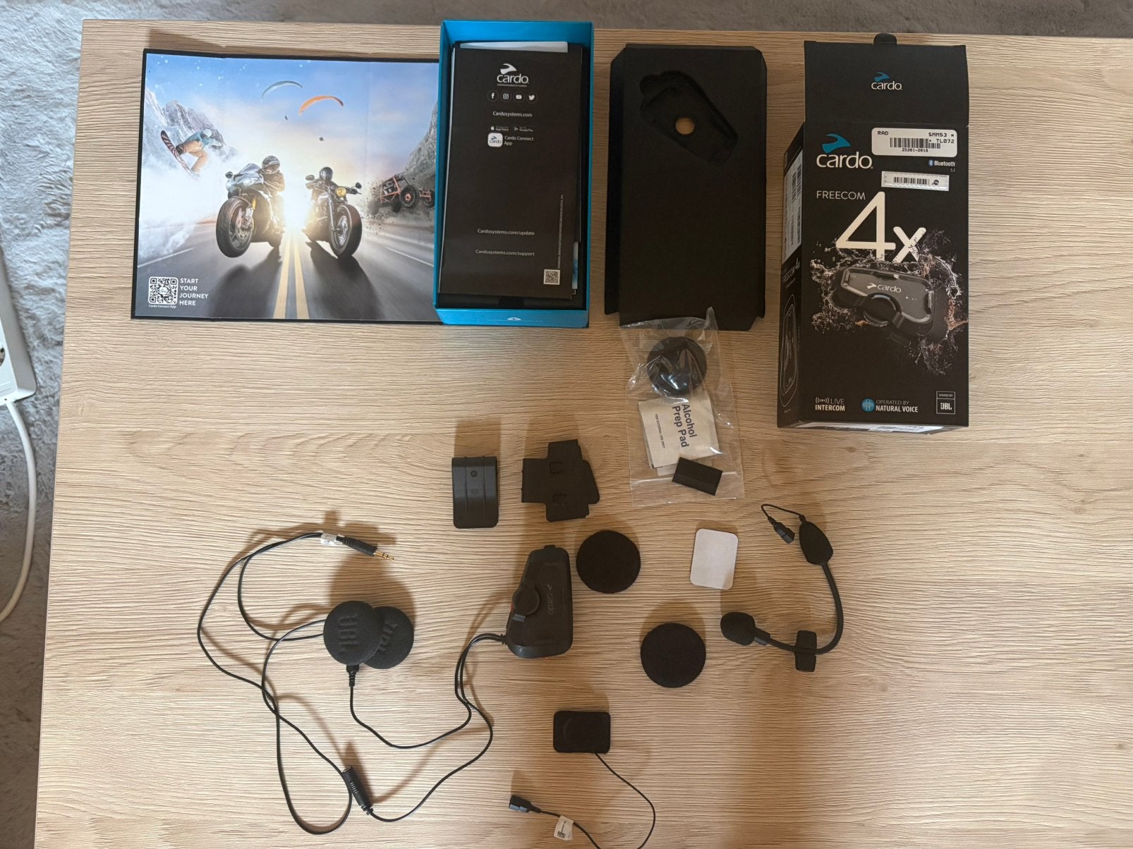 Cardo Freecom 4X, Motoren, Ophalen of Verzenden, Zo goed als nieuw