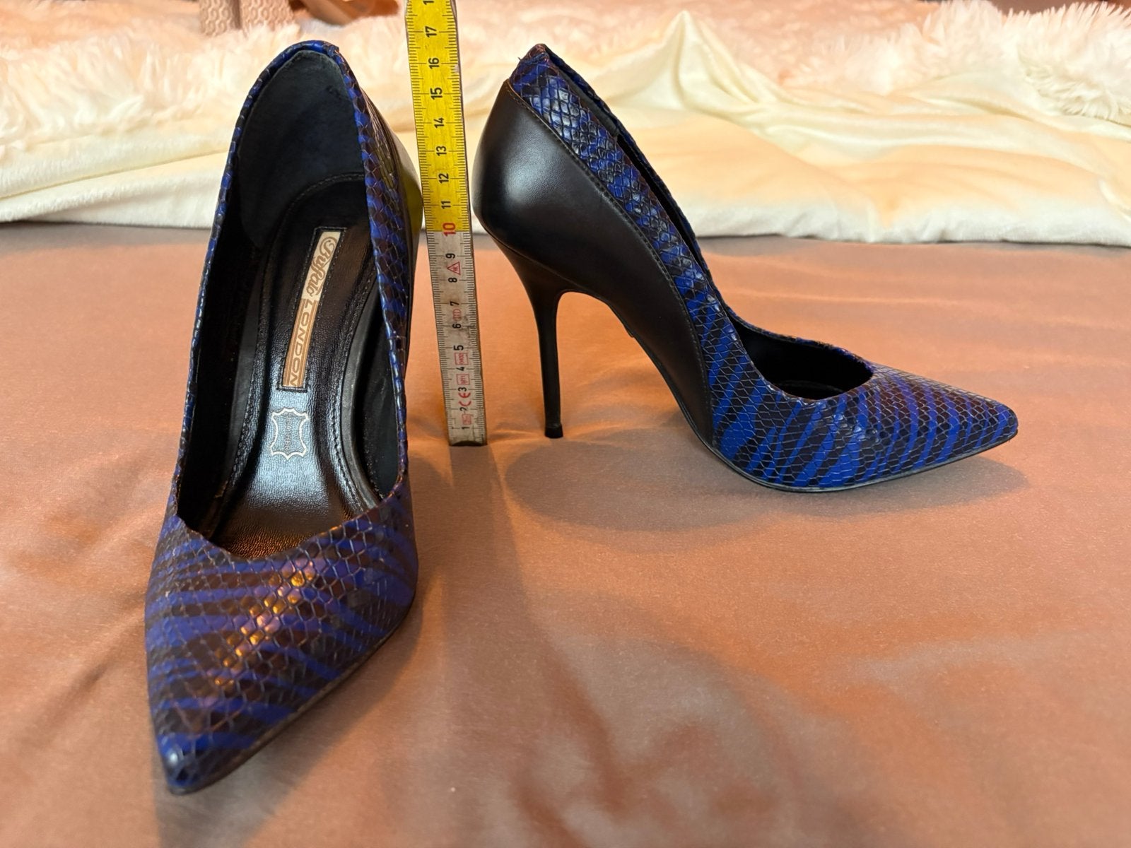 Blauwe pumps Buffalo mt 37, Pumps, Blauw, Ophalen of Verzenden, Zo goed als nieuw