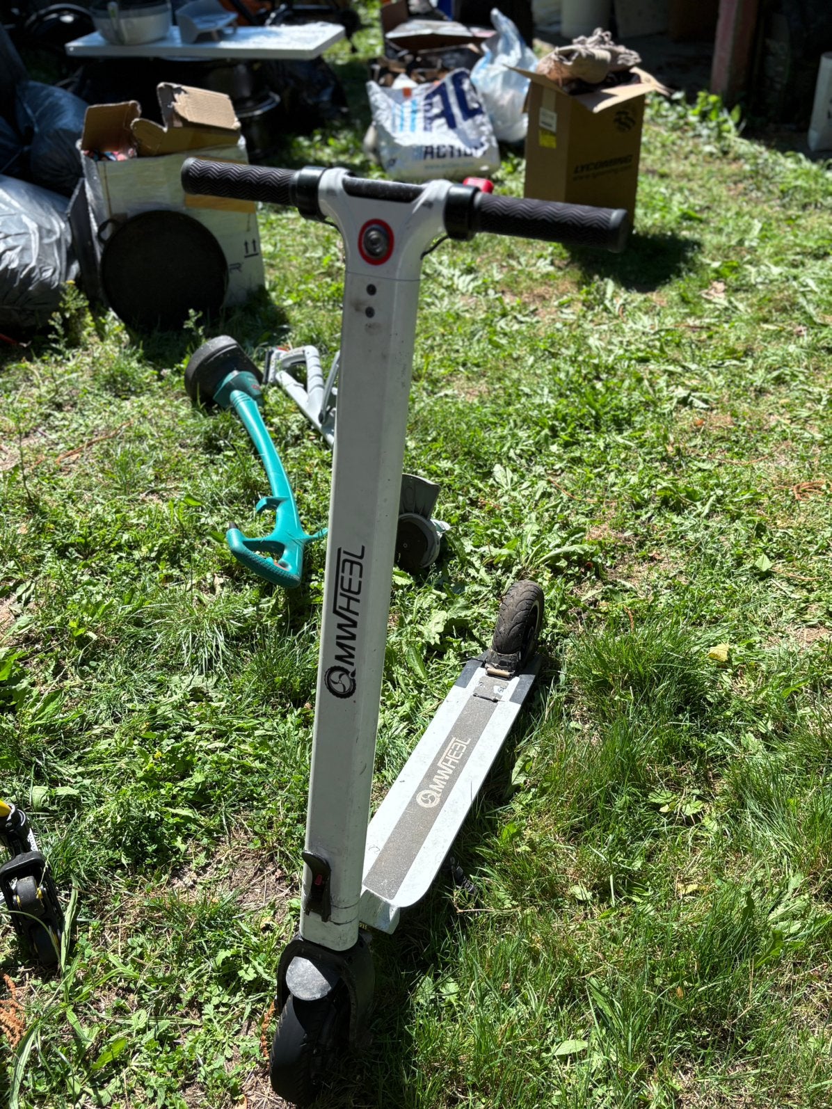 étape, Vélos & Vélomoteurs, Trottinettes, Enlèvement, Comme neuf