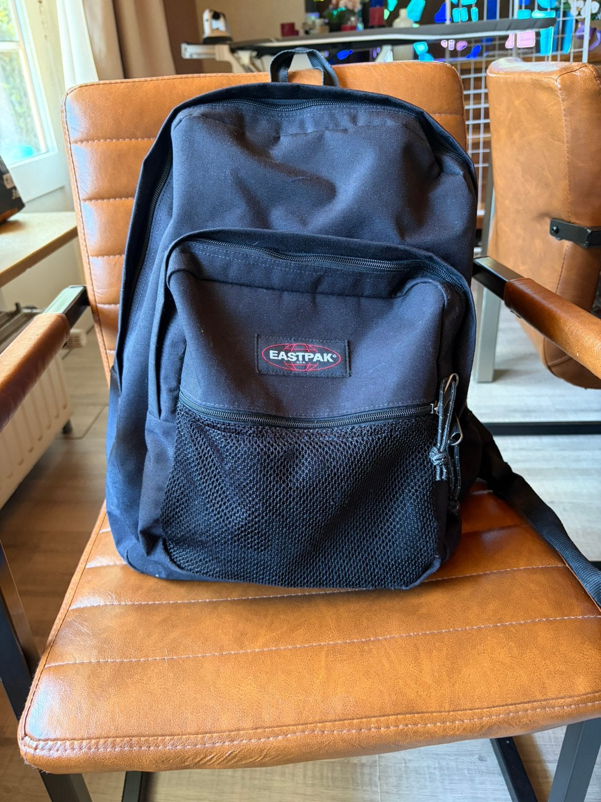 Eastpak boekentas, Ophalen, Zo goed als nieuw, Eastpak