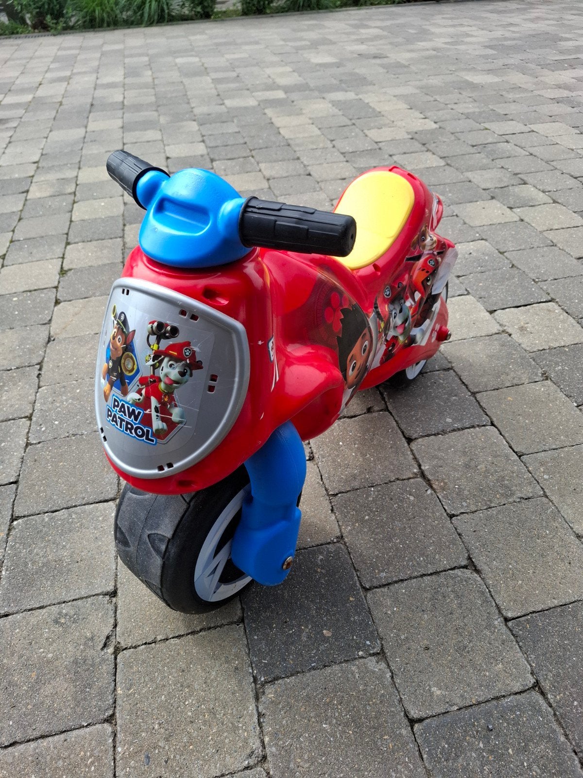 Loopmotor Paw Patrol, Ophalen