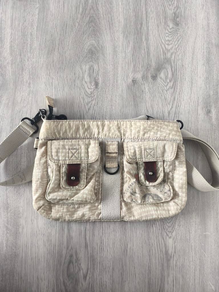 Sac à bandoulière Kipling, Enlèvement ou Envoi