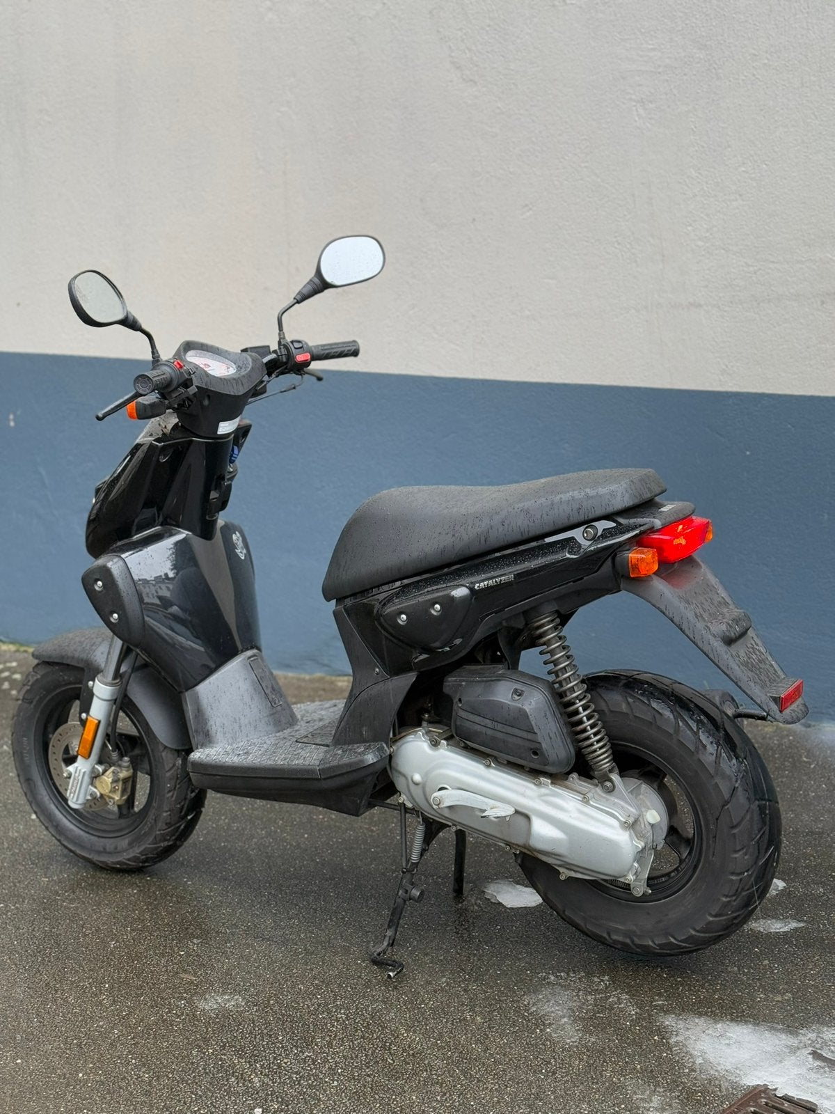 Yamaha Slider/MBK Stunt 5000 km origineel/origineel., Fietsen en Brommers, Ophalen of Verzenden, Zo goed als nieuw
