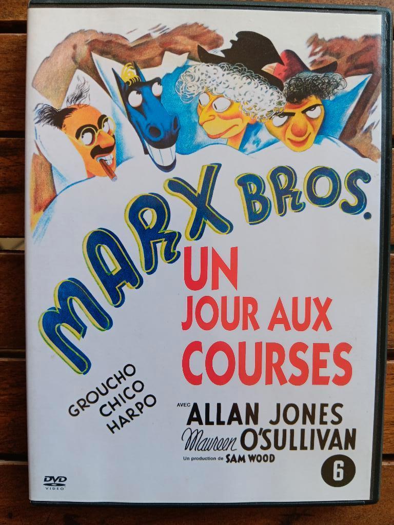 )))  Un Jour aux courses  //  Marx Brothers  (((, Vanaf 6 jaar, Ophalen of Verzenden, Zo goed als nieuw, Overige genres