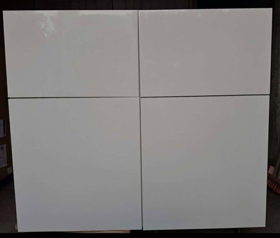 Besta IKEA buffet blanc, Huis en Inrichting, Ophalen, Zo goed als nieuw, Moderne design, Met deur(en)