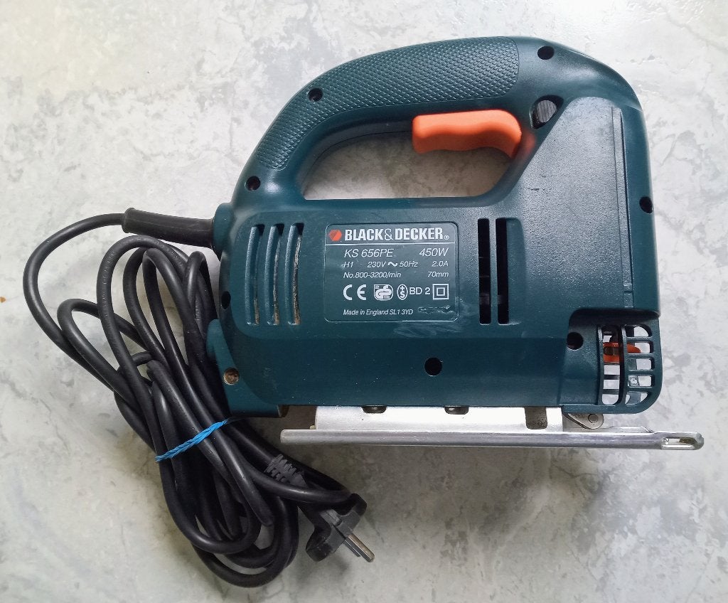 SCIE SAUTEUSE BLACK & DECKER  KS 656 PE, Bricolage & Construction, Moins de 600 watts, 30 à 70 mm, Enlèvement, Utilisé