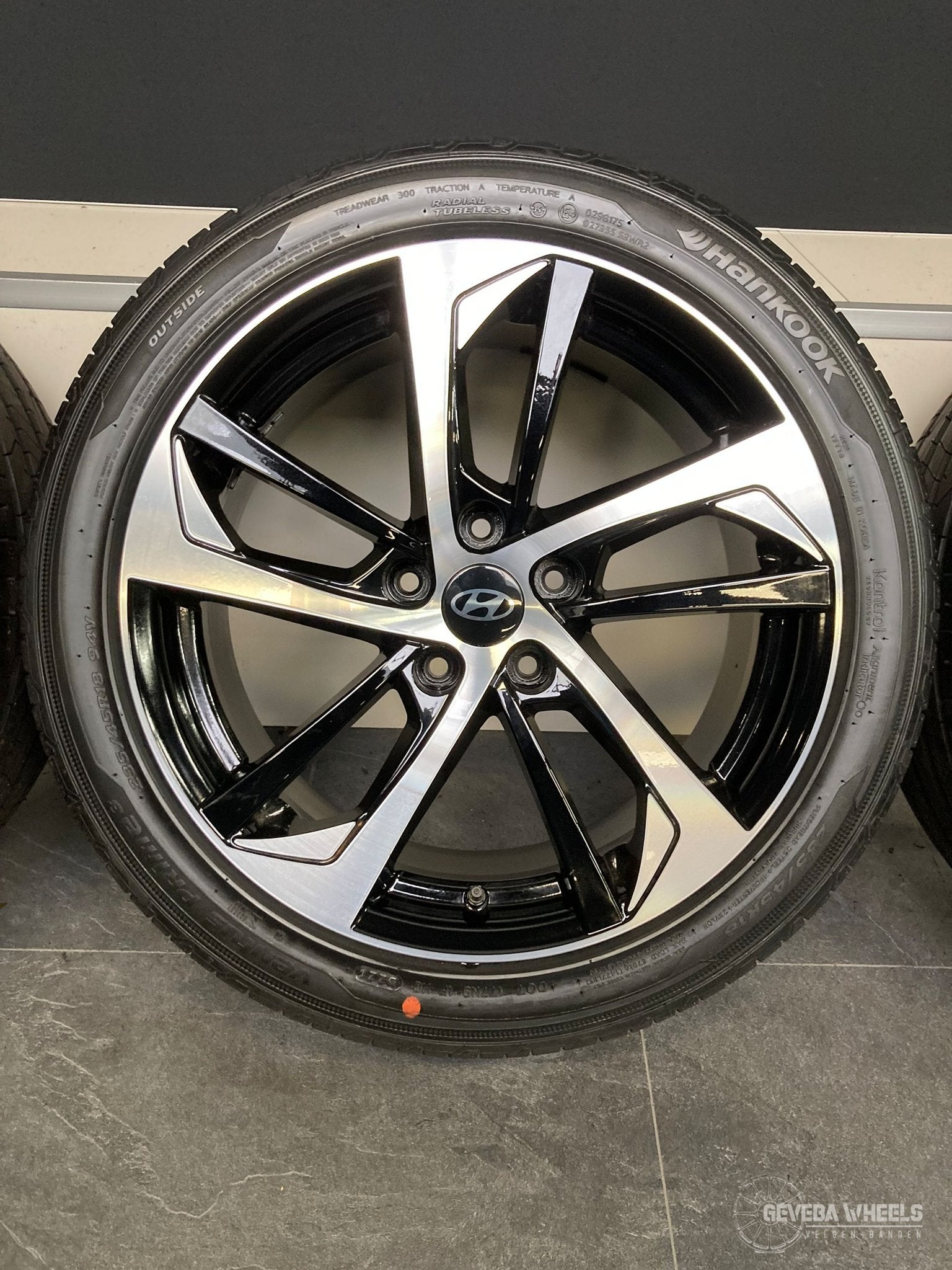 18” Hyundai Kona I sport velgen + banden 5x114.3 TPMS, Auto-onderdelen, Banden en Velgen, 18 inch, Gebruikt, -, -