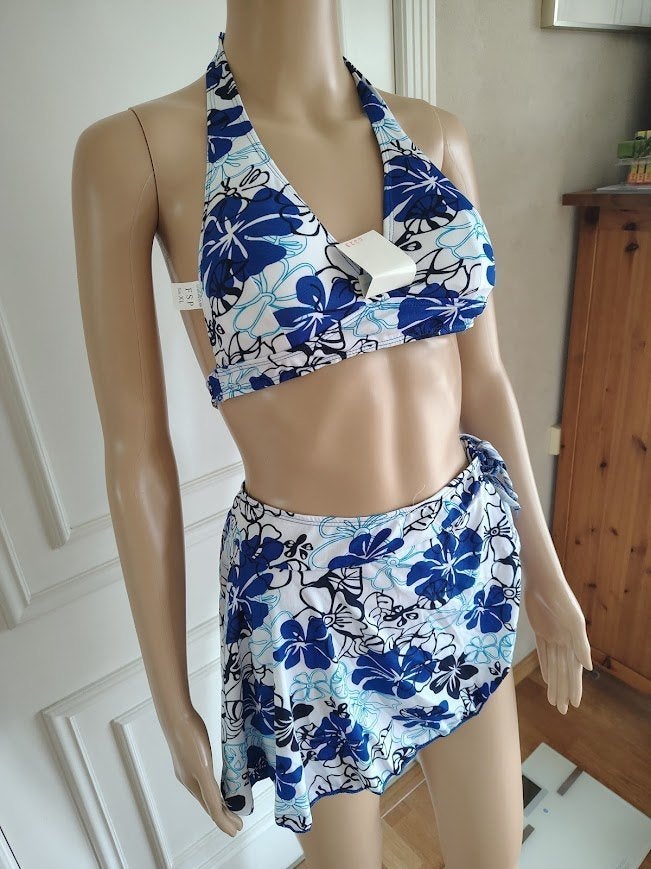 Bikini met bijhorende pareo, Verzenden, Nieuw, Bikini
