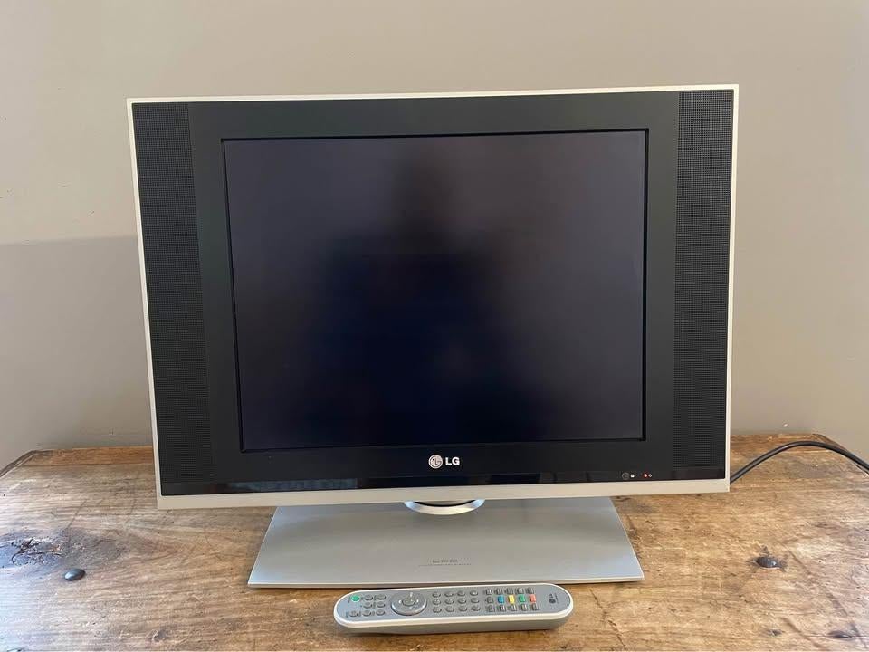 TV LCD Vintage LG RZ-20LA90 (20") – Idéal Rétrogaming !, TV, Hi-fi & Vidéo, Télévisions, 40 à 60 cm, LCD, Enlèvement, Utilisé