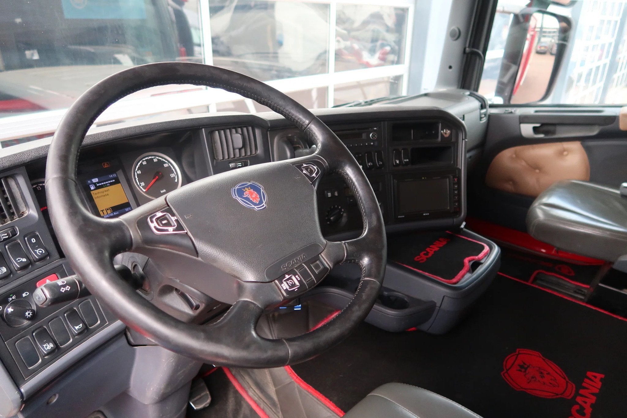 Scania R500 V8 8X4/ FULL AIR/ 3 WAY CABLE SYSTEM/ CONTAINER/, Automaat, Euro 5, Achterwielaandrijving, Scania