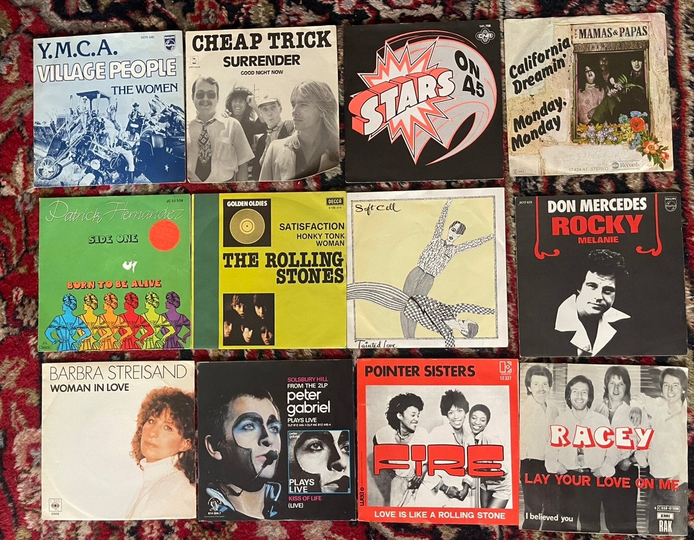 24 singeltjes van hits, Cd's en Dvd's, Ophalen