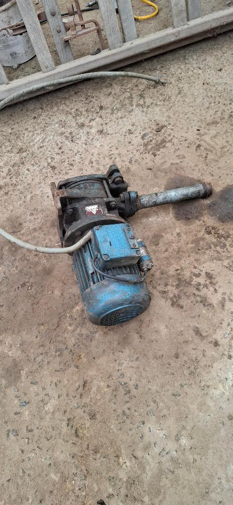 pompe à mazout, Enlèvement, Utilisé